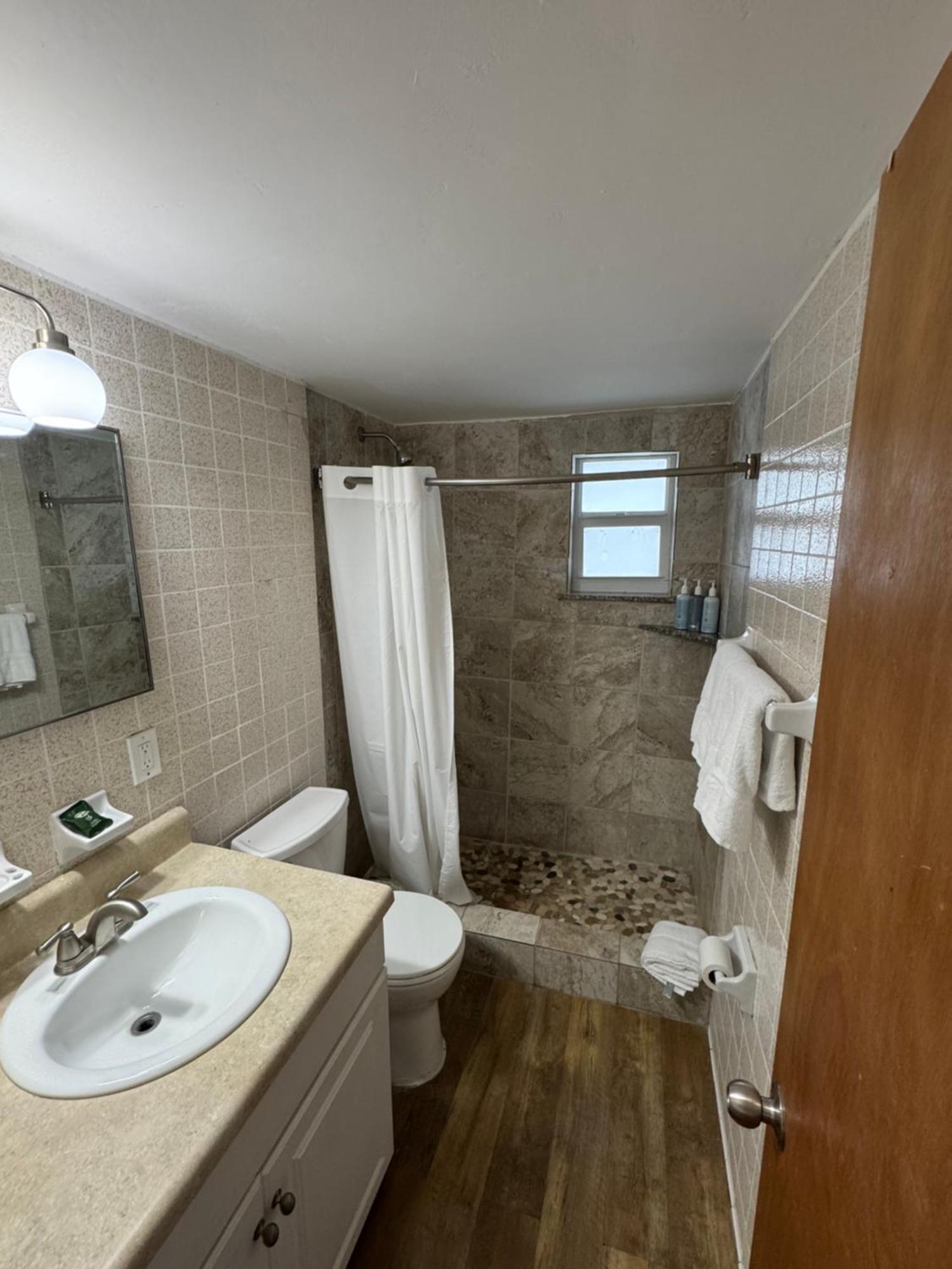 Knight'S Key Suites Маратон Экстерьер фото