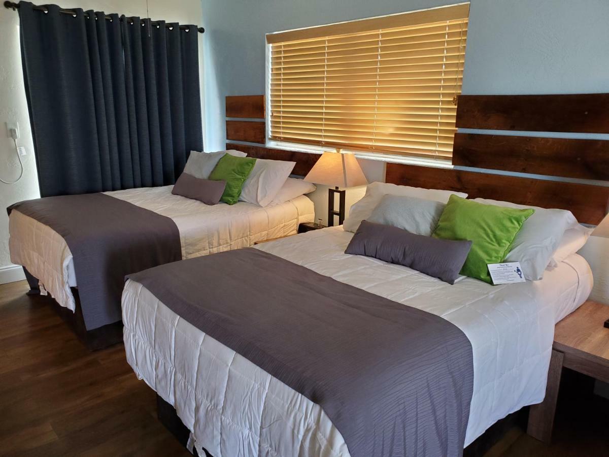 Knight'S Key Suites Маратон Номер фото
